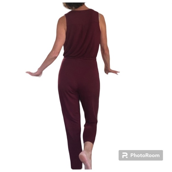 Romper Jumpsuit Cherry Red V neck medium most comfortable Viscose - Picture 2 of 10
